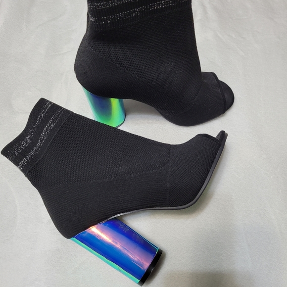 Shoes 6.5 - Picture 5 of 6